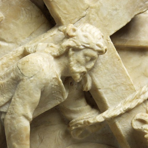 Albâtre fragmentaire du Christ portant la croix, XVIe Siècle - Matthew Holder