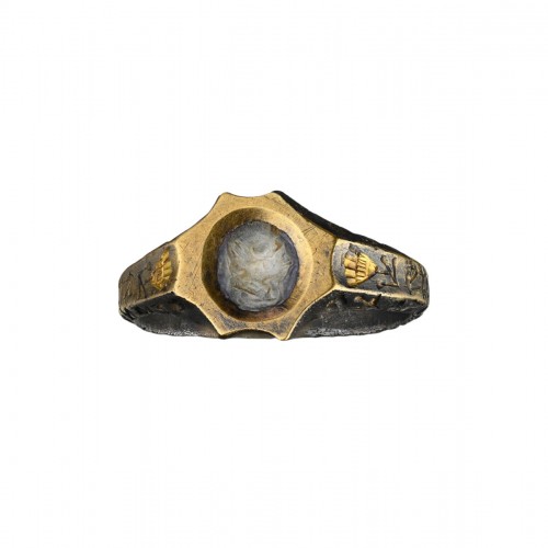Medieval silver and gold ring set with an intaglio 15th century