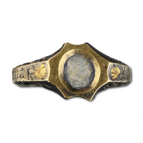 - Medieval silver and gold ring set with an intaglio 15th century
