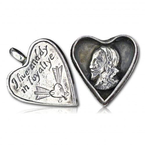 17th century - A Charles I silver heart shaped royalist locket