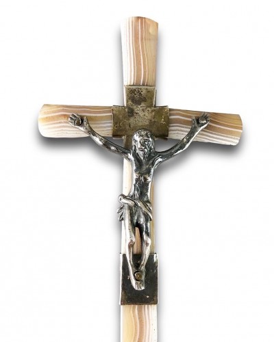 Croix d'autel en agate montée d'argent. - Art sacré, objets religieux Style 