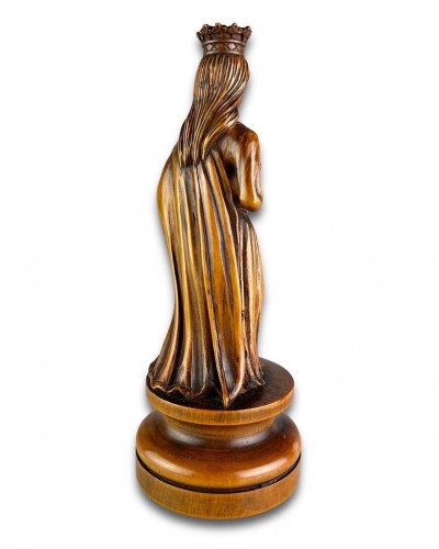 Religious Antiques  - Boxwood sculpture of Saint Catherine of Alexandria