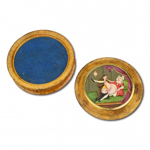  - Burr maple snuff box with an erotic secret