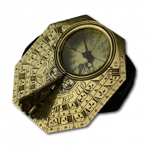 Collectibles  - Brass pocket sundial and compass by ‘P . Le Maire, Paris’