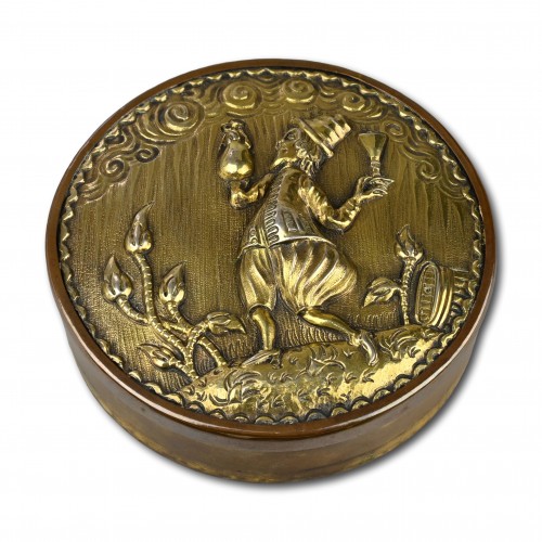 Amusing silver gilt tobacco box with a drunk man - Objects of Vertu Style 