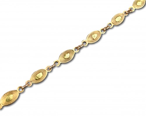 Antique Jewellery  - Vari-coloured, high carat gold bracelet