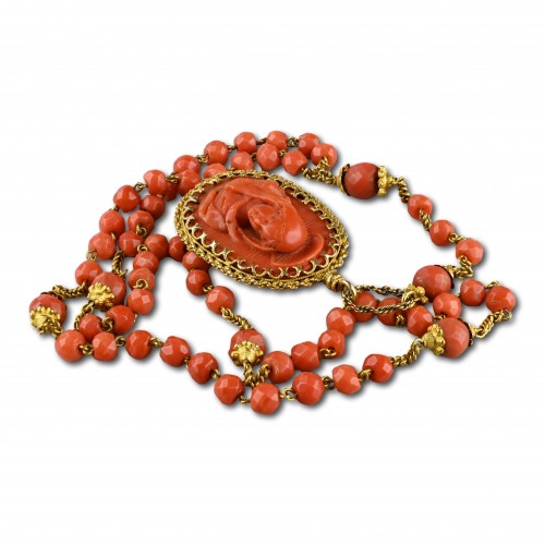 Coral and gold rosary first quarter of the 17th century - 