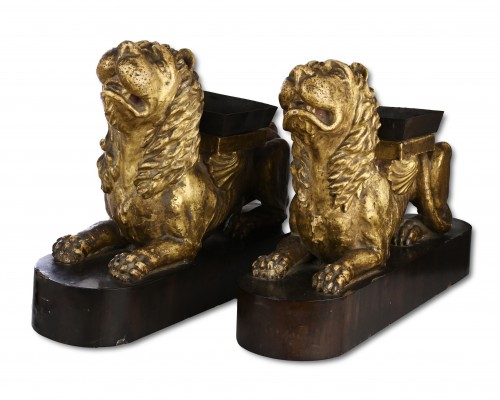 Paire de lions en bois doré - Objet de décoration Style 