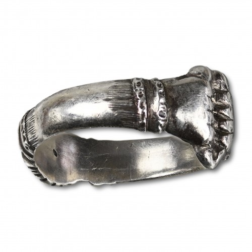  - Medieval silver fede ring, Italy15th century.