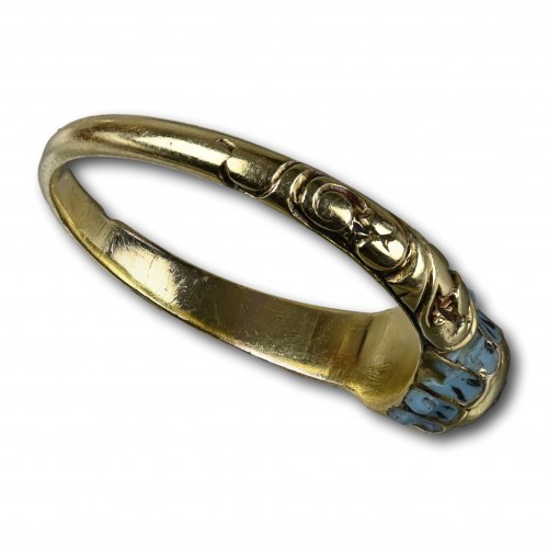 Blue enamelled gold and diamond ring - 