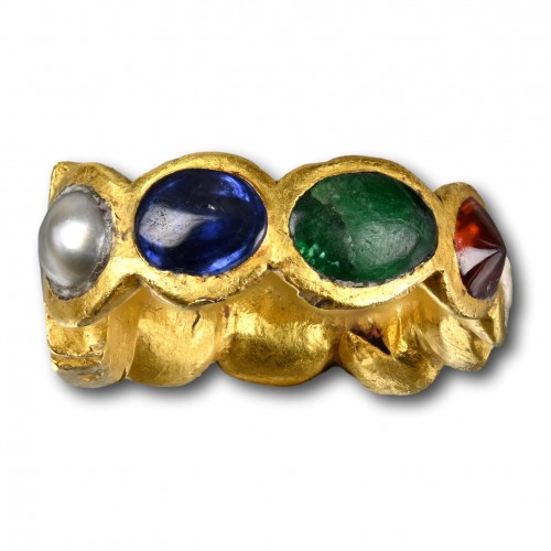 Gold, pearl, garnet, emerald and sapphire ring - Antique Jewellery Style 