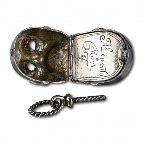 17th century - Silver pomander in the form of a skull