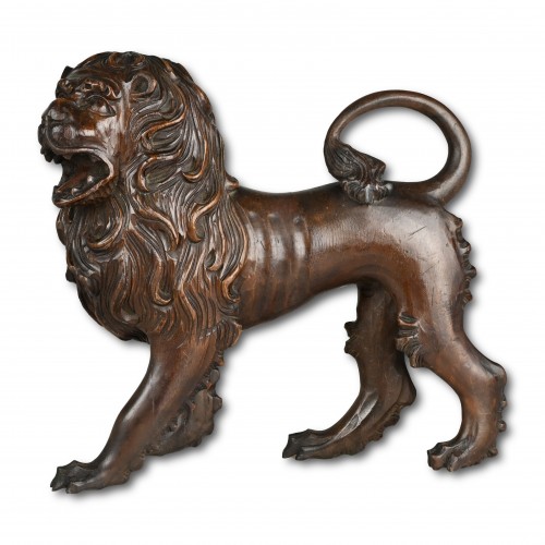 Baroque sculpture of a striding lion Tyrol,Italy, mid 18th century - Sculpture Style 