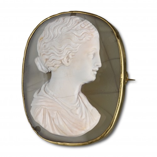 Renaissance sardonyx cameo of a beautiful young woman. Italian, 16th centur - Antique Jewellery Style 