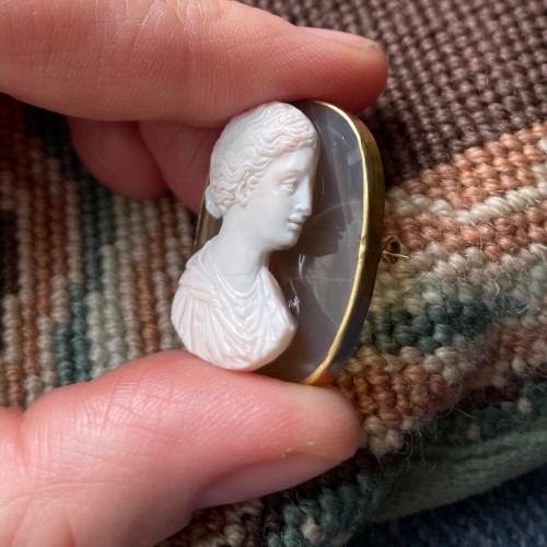 Renaissance sardonyx cameo of a beautiful young woman. Italian, 16th centur - 