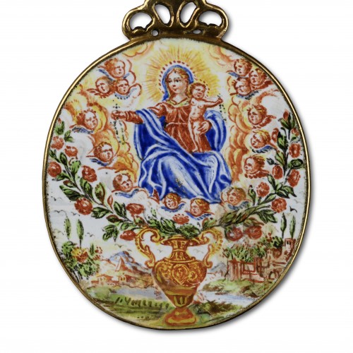 Gold and enamel pendant with the Virgin and Saints - 