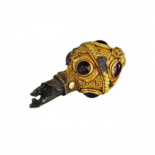 Merovingian gold and garnet finial, 7th century AD