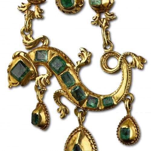 Antique Jewellery  - Emerald salamander pendant. Iberian or Spanish Colonial, 17th - 18th centur