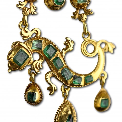 17th century - Emerald salamander pendant. Iberian or Spanish Colonial, 17th - 18th centur