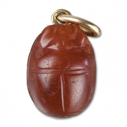 Etruscan carnelian scarab with antique gold mount 4th - 3rd century BC.   - Ancient Art Style 