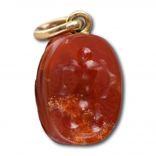 Antiquités - Etruscan carnelian scarab with antique gold mount 4th - 3rd century BC.  