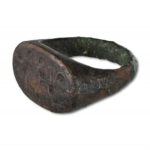 Egyptian bronze stirrup ring, New Kingdom Reign of Akhenaten, 1353-1335 BC - 