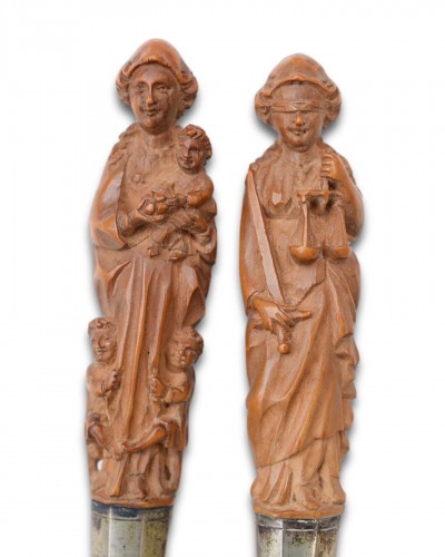 Pair of allegorical boxwood handled cutlery, Netherlandish mid 17th century - silverware & tableware Style 