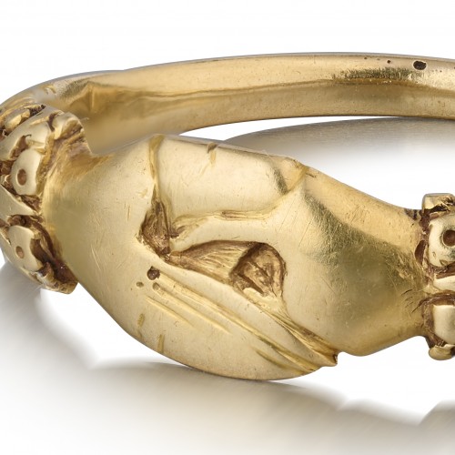 Antique Jewellery  - High carat gold fede ring. Probably English, late 16th / early 17th century