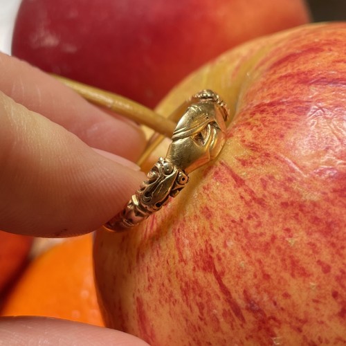 High carat gold fede ring. Probably English, late 16th / early 17th century - 