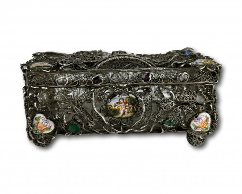 Antiquités - Silver filigree and enamel betrothal casket, Augsburg early 18th century.