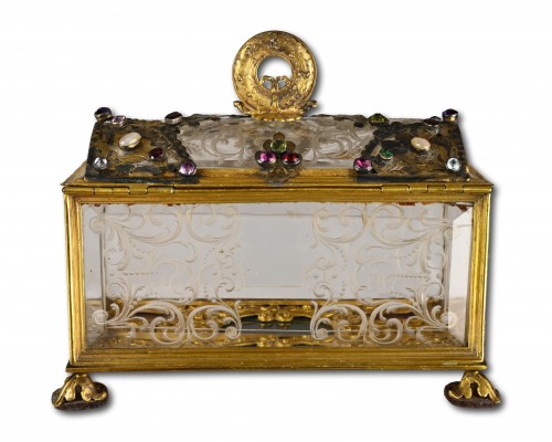 Objets de Vitrine Coffret & Nécessaire - Coffret en cristal de roche et bronze doré attribué à l'atelier de Giovanni Battista Metellino.