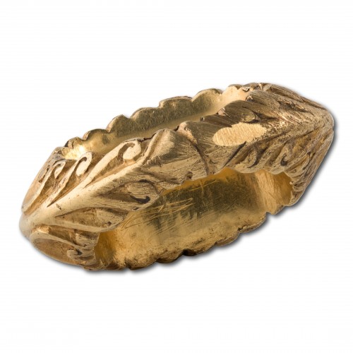 Bague en or massif avec une intaille d'un aigle impérial IIIe siècle après JC - Archéologie Style 