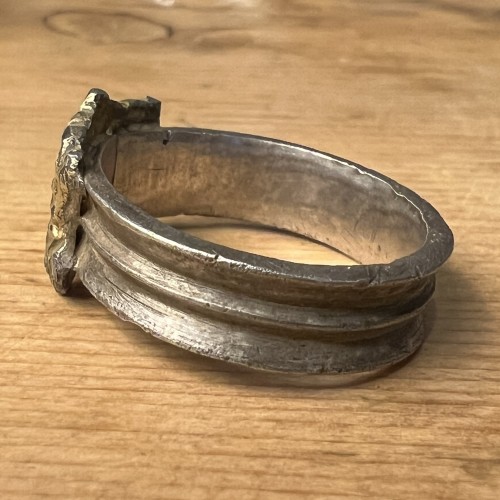 Bague de fiançailles en argent doré XVe siècle - Matthew Holder