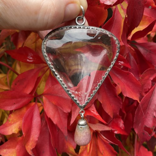 17th century - Large silver mounted heart shaped rock crystal amulet