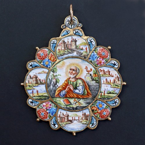 Antique Jewellery  - Large gold and enamel pendant 17th century