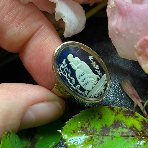 Antiquités - Micro carving souvenir ring, France late 18th century