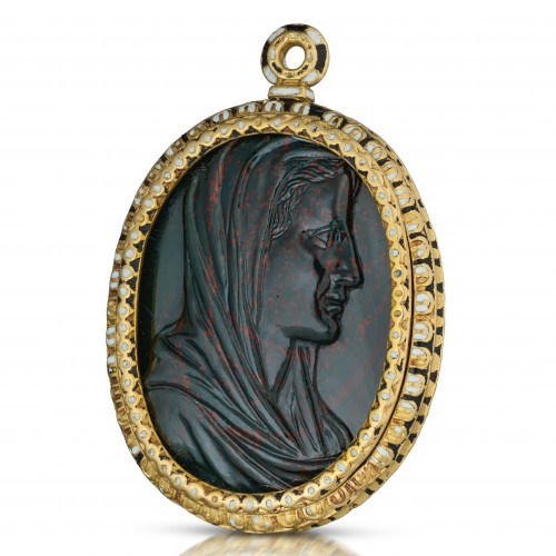 Bijouterie, Joaillerie  - Pendentif Renaissance en or et émail avec un camée du Christ et de la Vierge