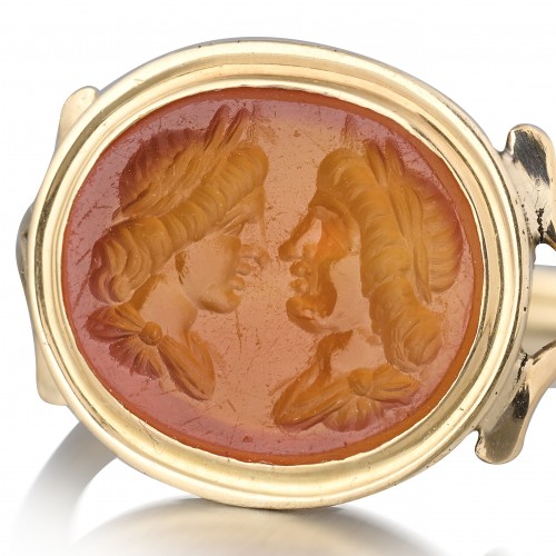 Late 19th century Gold ring with an Ancient Roman carnelian marriage gem - Antique Jewellery Style 