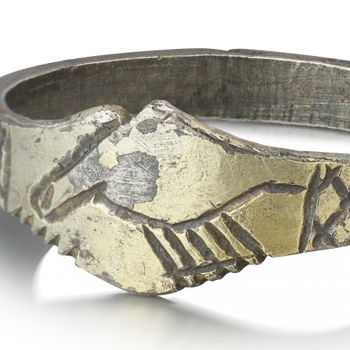 Objets de Curiosité  - Bague Fede en argent doré gravée de symboles ésotériques