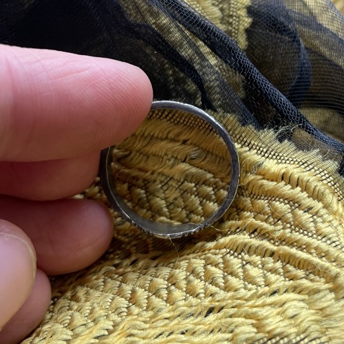 Bague Fede en argent doré gravée de symboles ésotériques - 