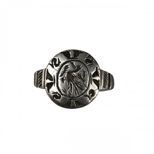 Medieval silver signet ring engraved with an eagle