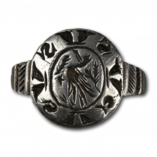 Antiquités - Medieval silver signet ring engraved with an eagle