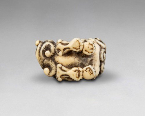 Netsuke – modèle en ivoire sculpté Shishi, Japon Edo - Arts d