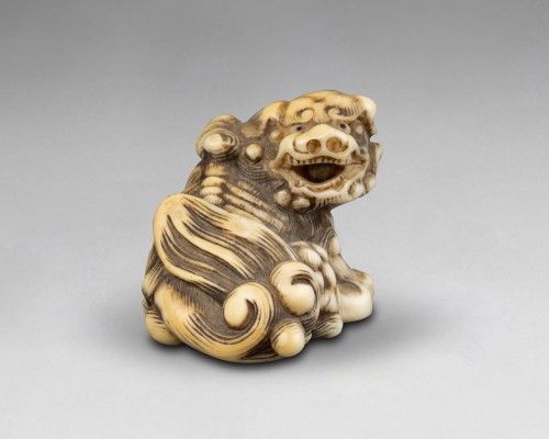  - Netsuke – modèle en ivoire sculpté Shishi, Japon Edo