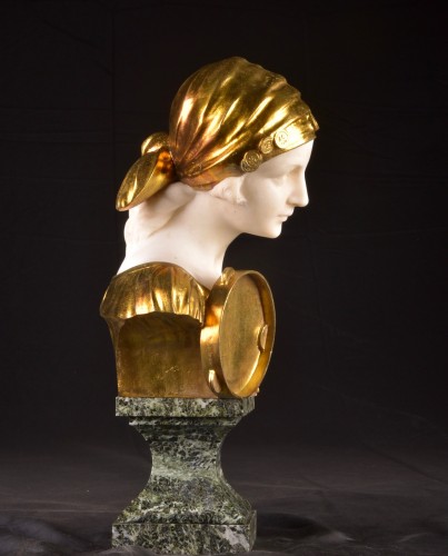 Sculpture  - A  Bronze And Alabaster Bust Signed Raphaël