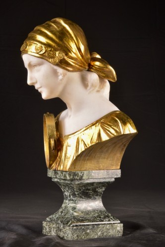 Buste en bronze doré et albâtre, signé Raphaël - Mora Antiques