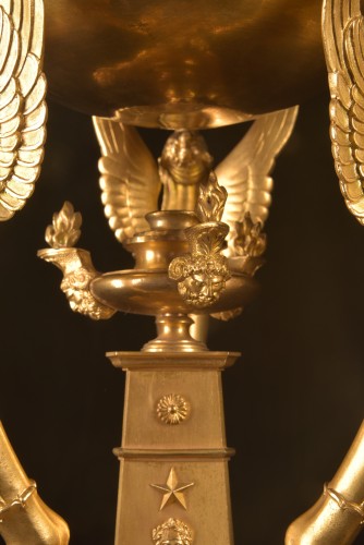 Objet de décoration Cassolettes, coupe et vase - Paire de grands brûle-parfums en bronze doré, vers 1810