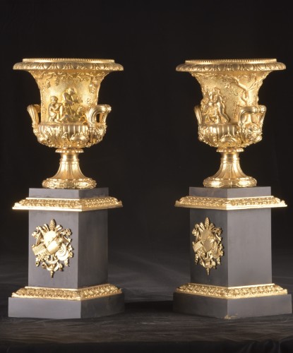 Objet de décoration Cassolettes, coupe et vase - Grands vases Médicis en bronze doré, Empire