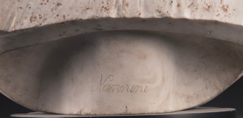 Antiquités - Buste de femme en marbre de Carrare, Italie 19e siècle