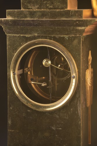 Antiquités - A Early 19th Century French Gilt Bronze Clock